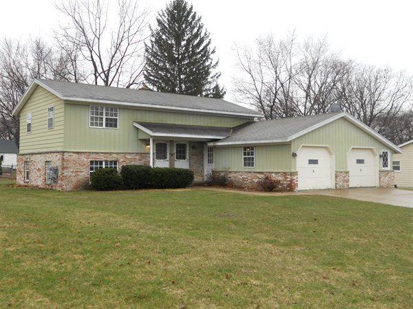 1022 Coral St - Photo 2 of 2