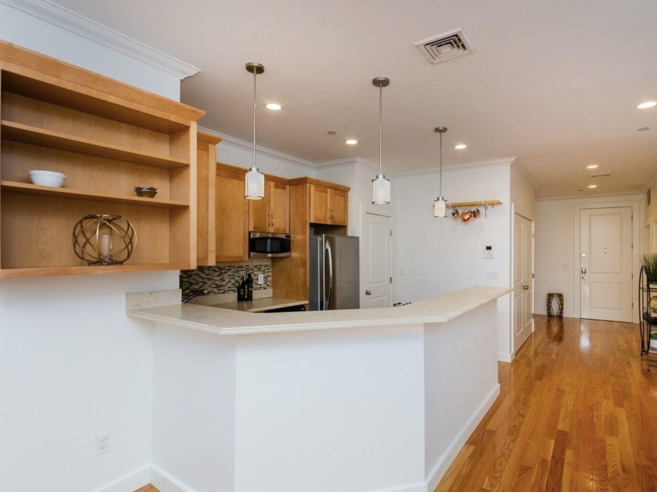 345 W Broadway #3 - Photo 4 of 34