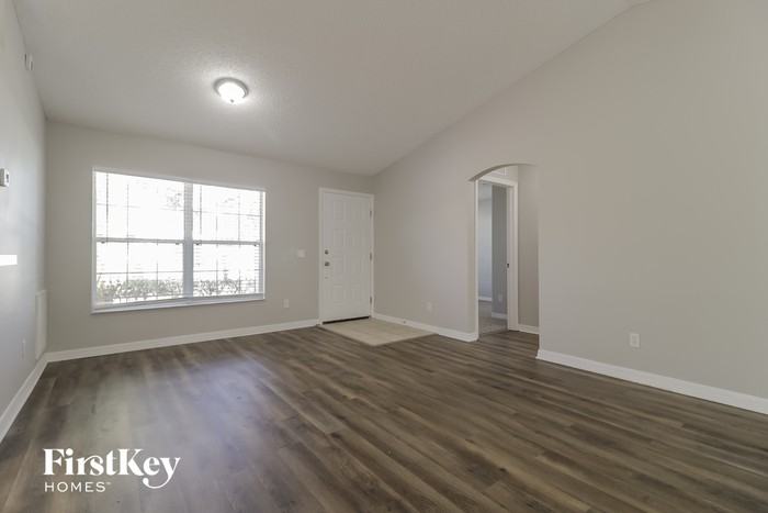 2417 Larkwood Rd - Photo 3 of 15