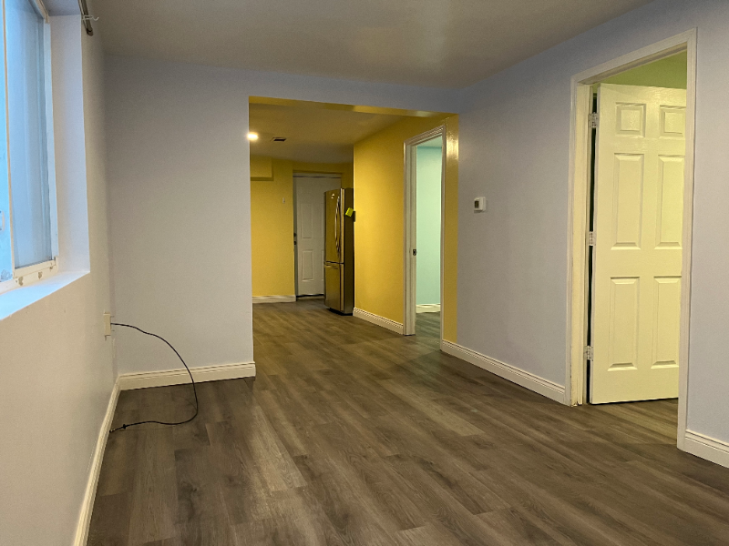 1639 W 38th Pl - Photo 3 of 19