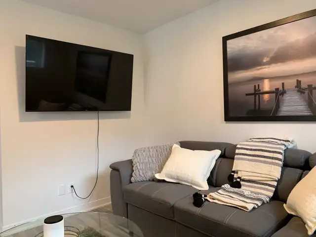 1344 Boulevard Roberval Est - Photo 3 of 12