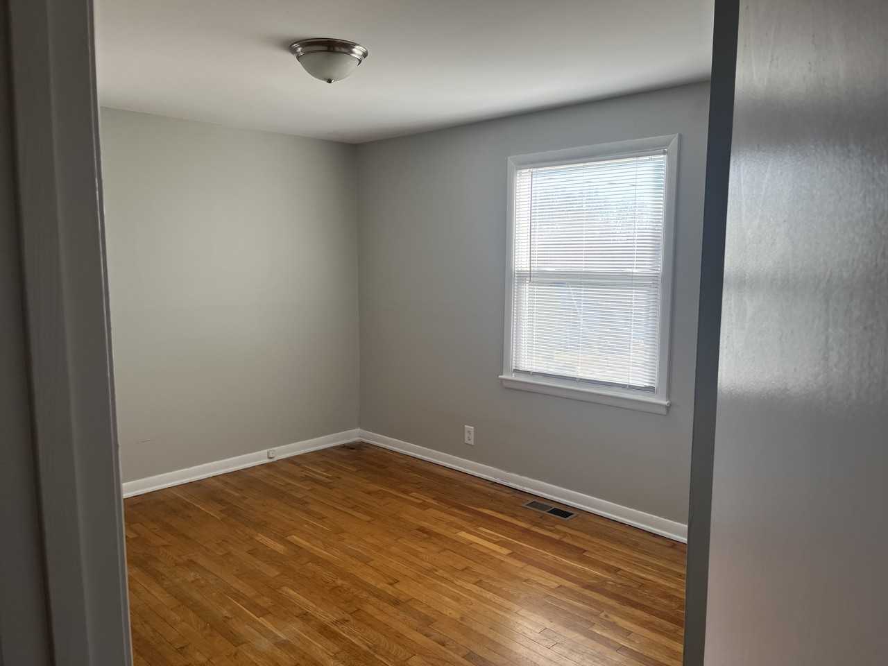 5513 Vaught Drive - Photo 4 of 9