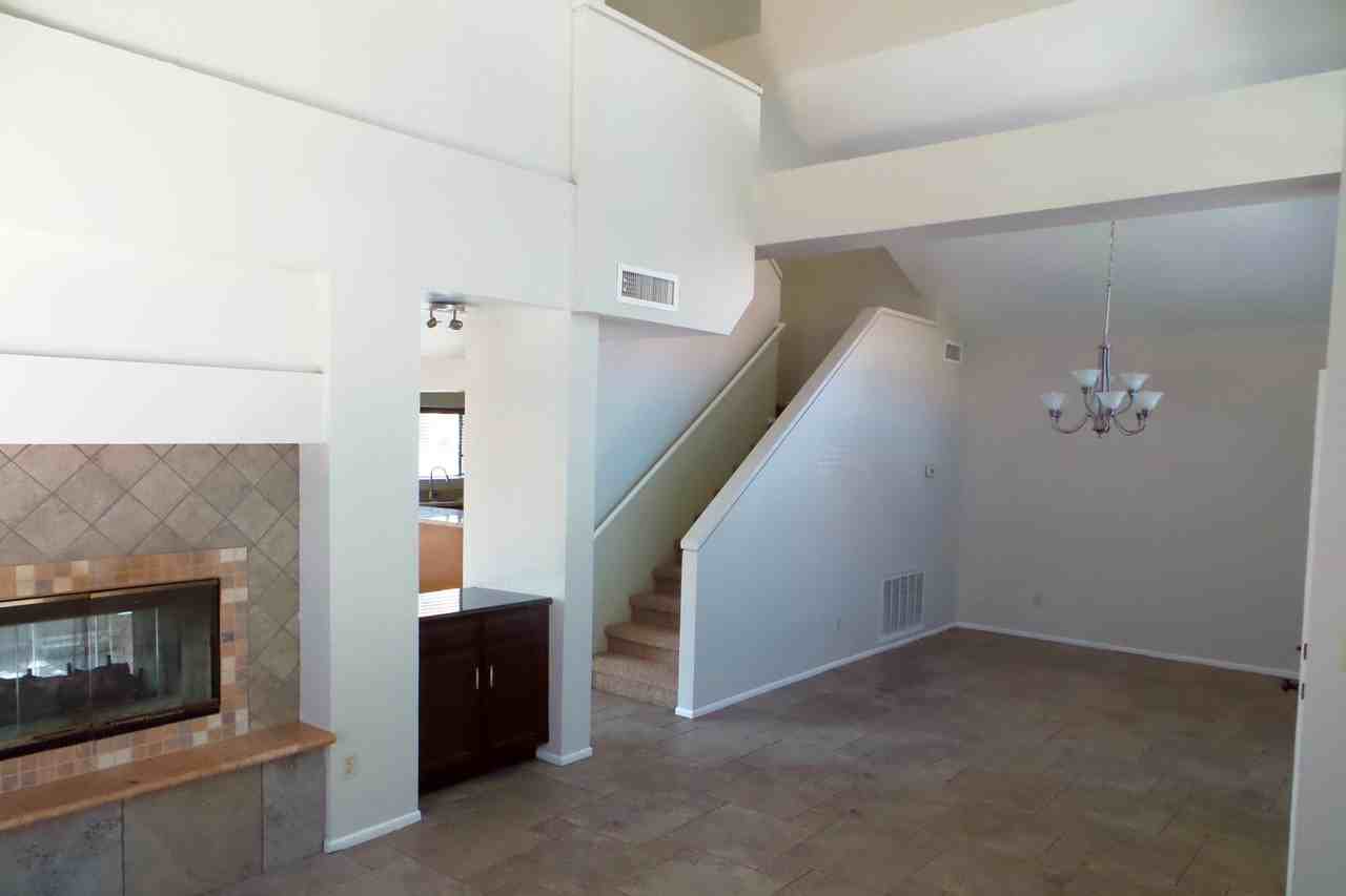 1435 N Dana St - Photo 3 of 17