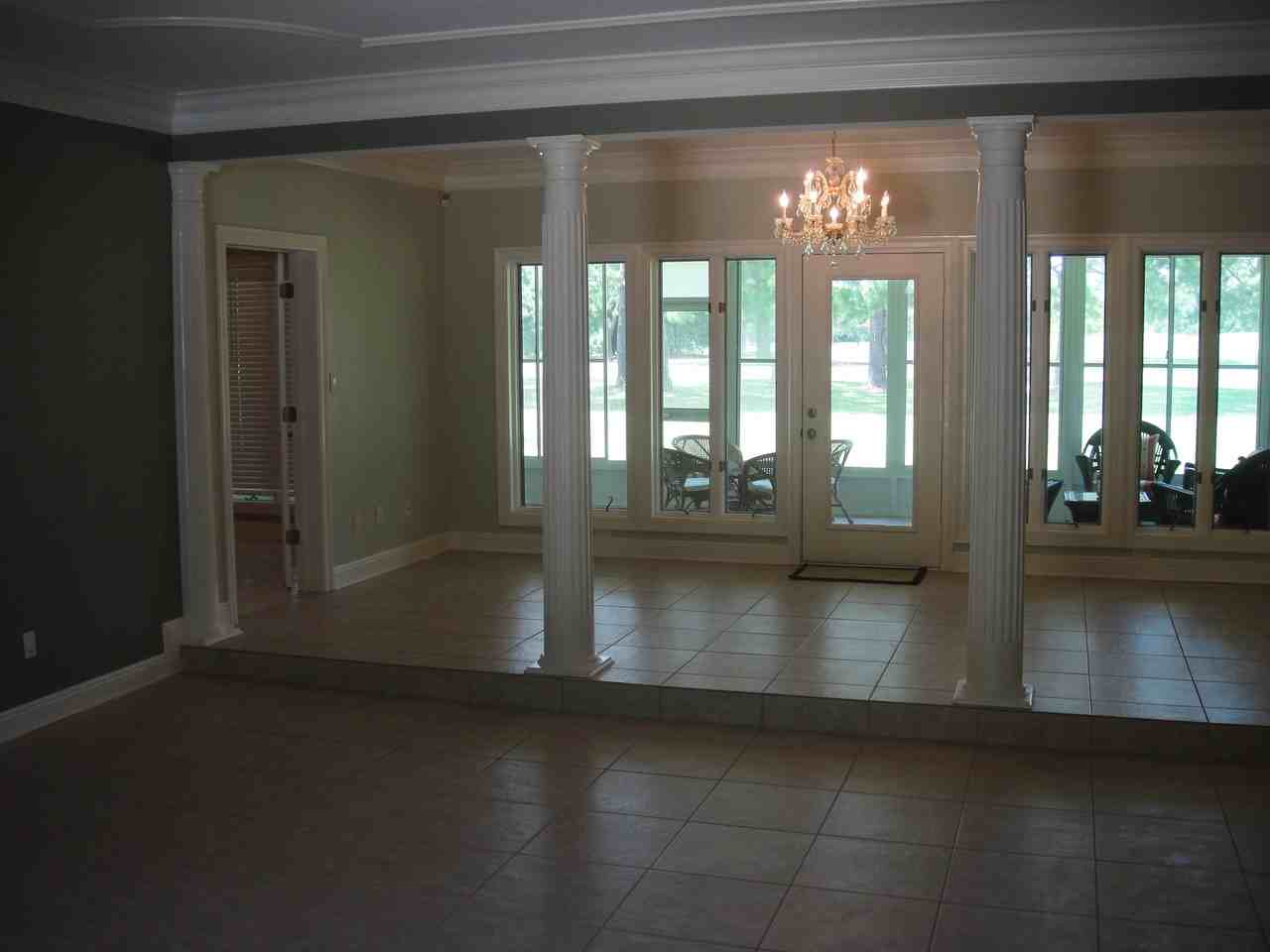 41 Country Club Dr E - Photo 3 of 21