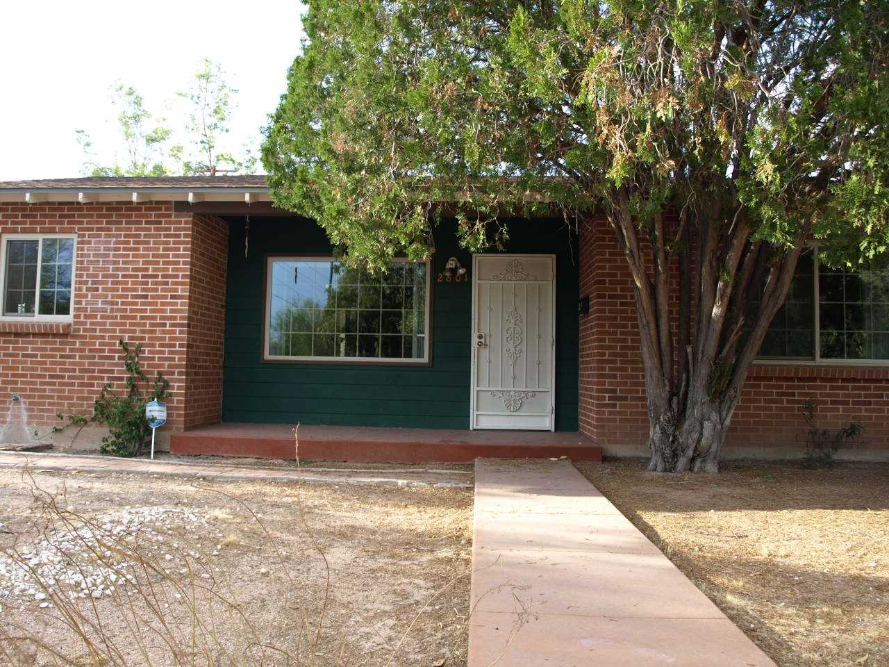 2801 E Arroyo Chico - Photo 2 of 33