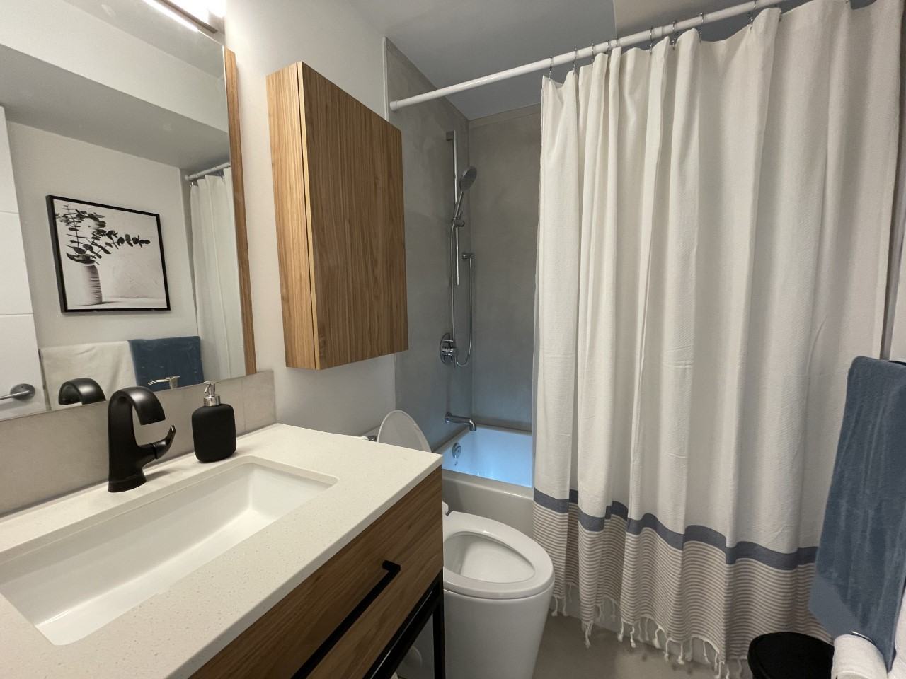 3929 Rue Drolet - Photo 3 of 9