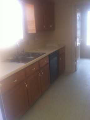 105 Stimpson Ave - Photo 3 of 4