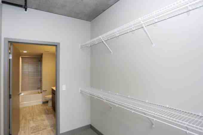 315 1st Ave Ne - Photo 3 of 50