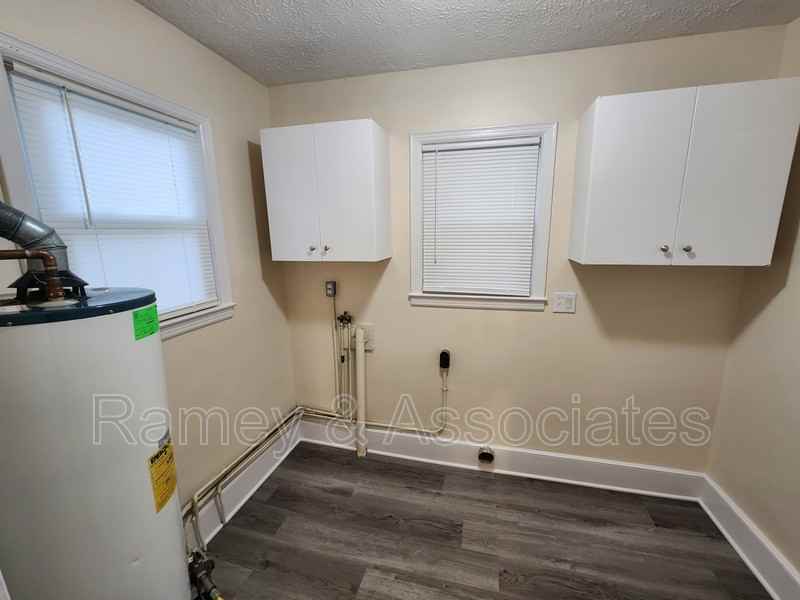 1726 Sonne Ave - Photo 7 of 17