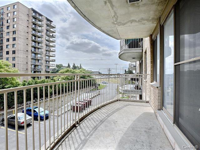 11111 Boulevard Cavendish - Photo 3 of 16
