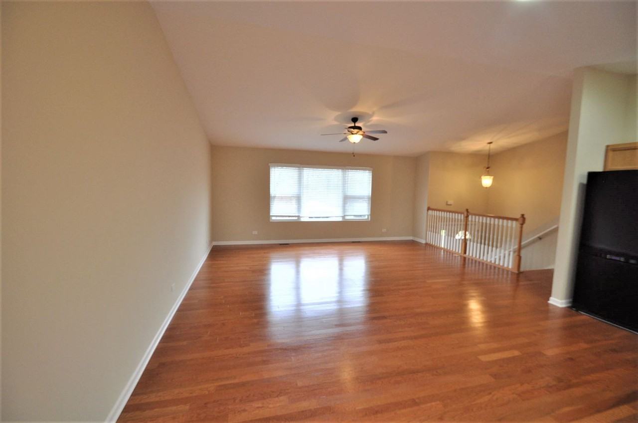 39181 N Poplar St - Photo 2 of 15