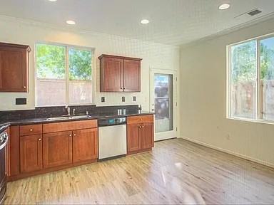 1424 Claridge Ct #1 - Photo 3 of 7