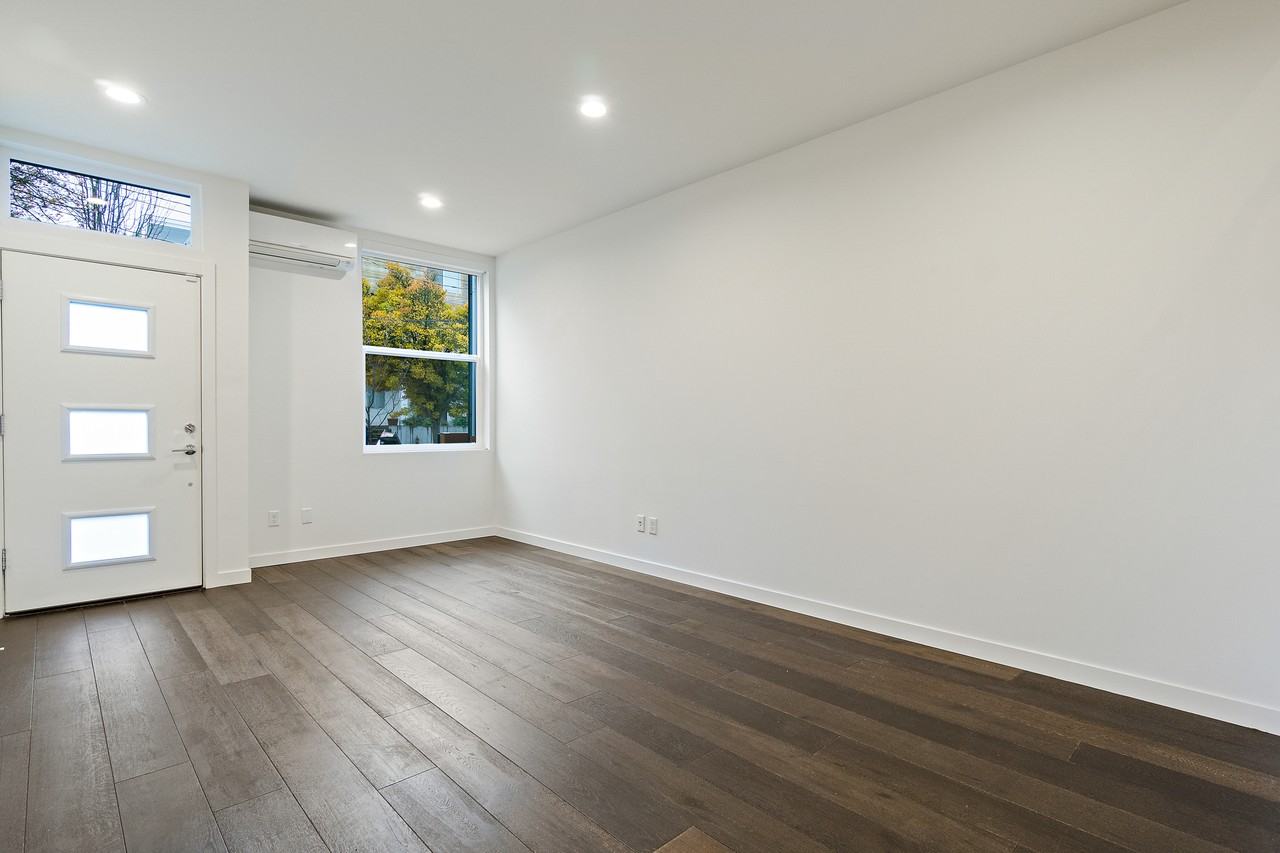 2614 Sw Nevada St #B - Photo 5 of 15