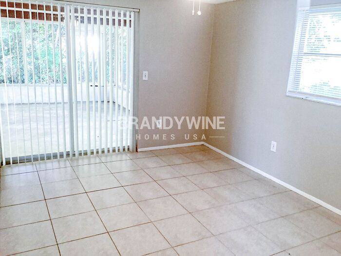 11215 Tamarix Ave - Photo 3 of 17