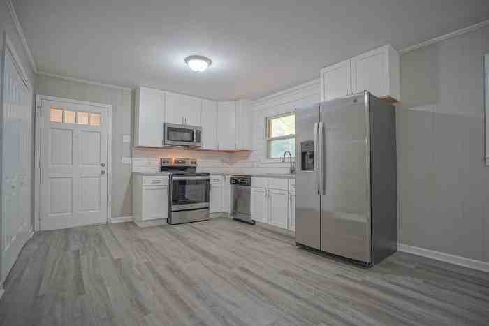 246 Acorn Acres Rd - Photo 3 of 32