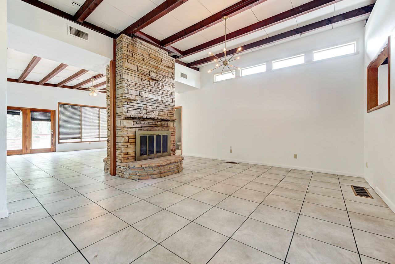 702 Morningside Drive #1 - Photo 3 of 23