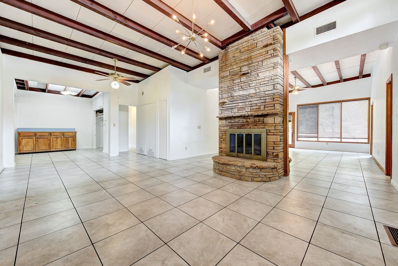 702 Morningside Drive #1 - Photo 4 of 23