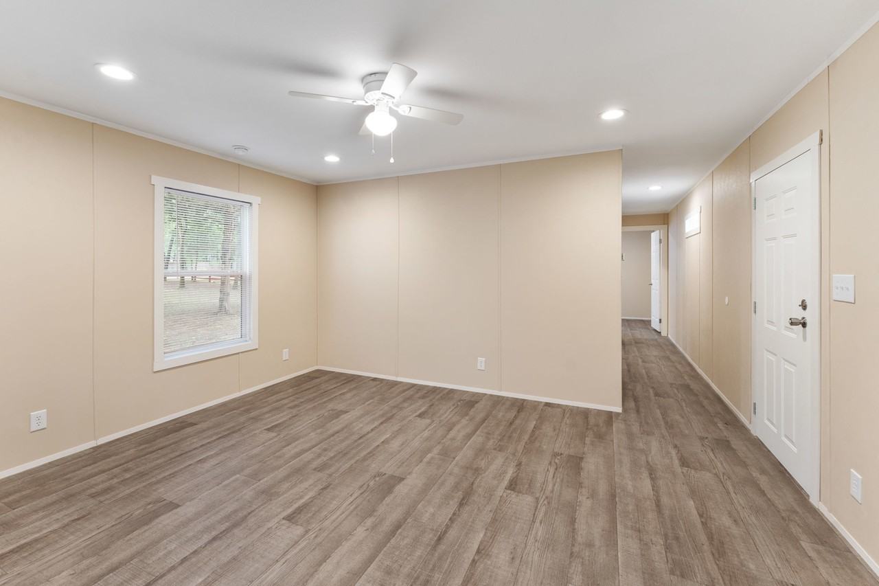 208 Wildflower Dr #1 - Photo 3 of 18