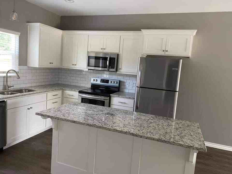 1320 N Kings Hwy #B - Photo 4 of 23