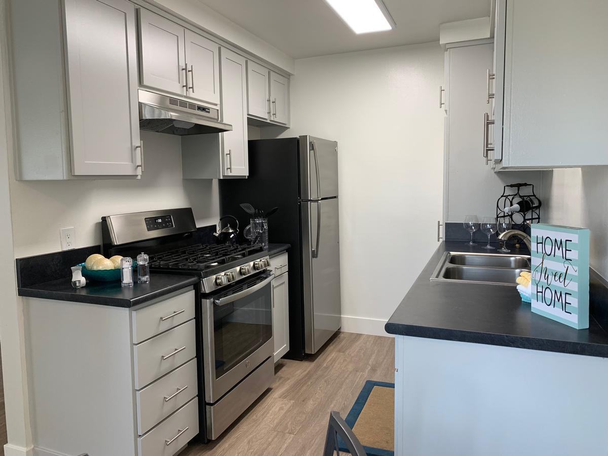 4901 Clair Del Ave - Photo 6 of 23