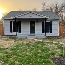 2203 S College Blvd - Photo 1 of 1