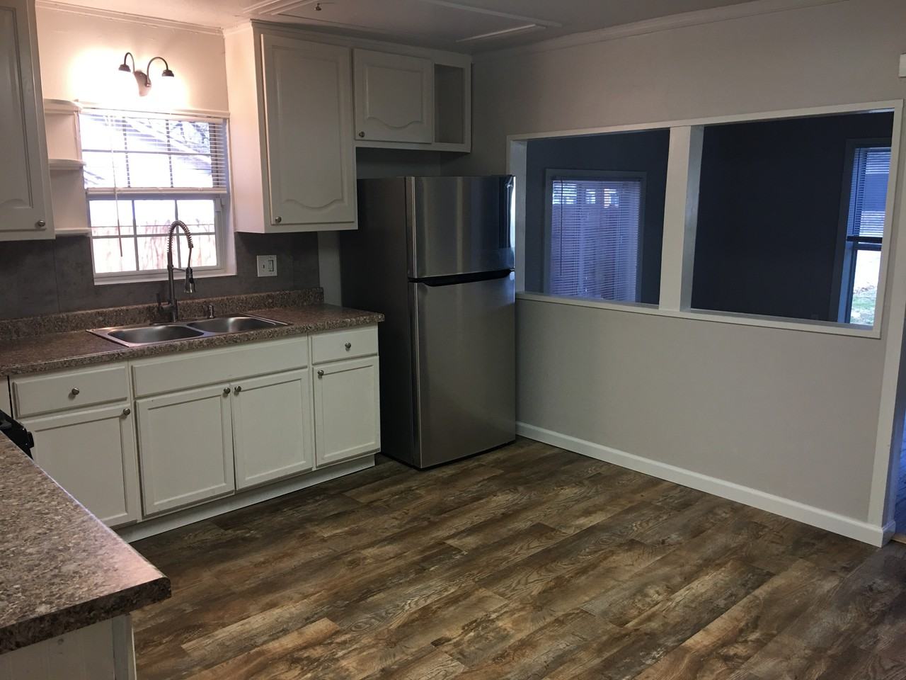 2203 S College Blvd - Photo 5 of 7