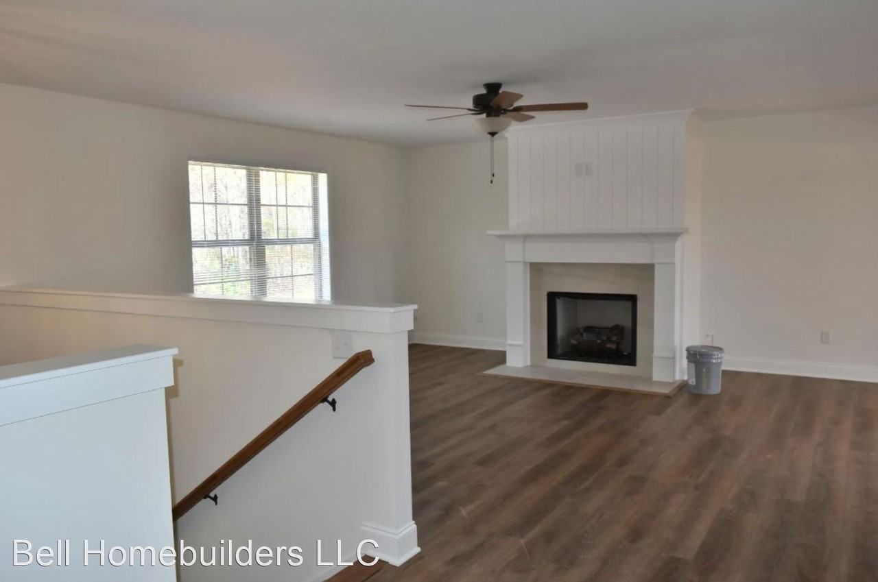 555 Nature Trl - Photo 3 of 32