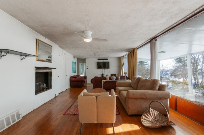 1 Redwood Rd - Photo 3 of 26