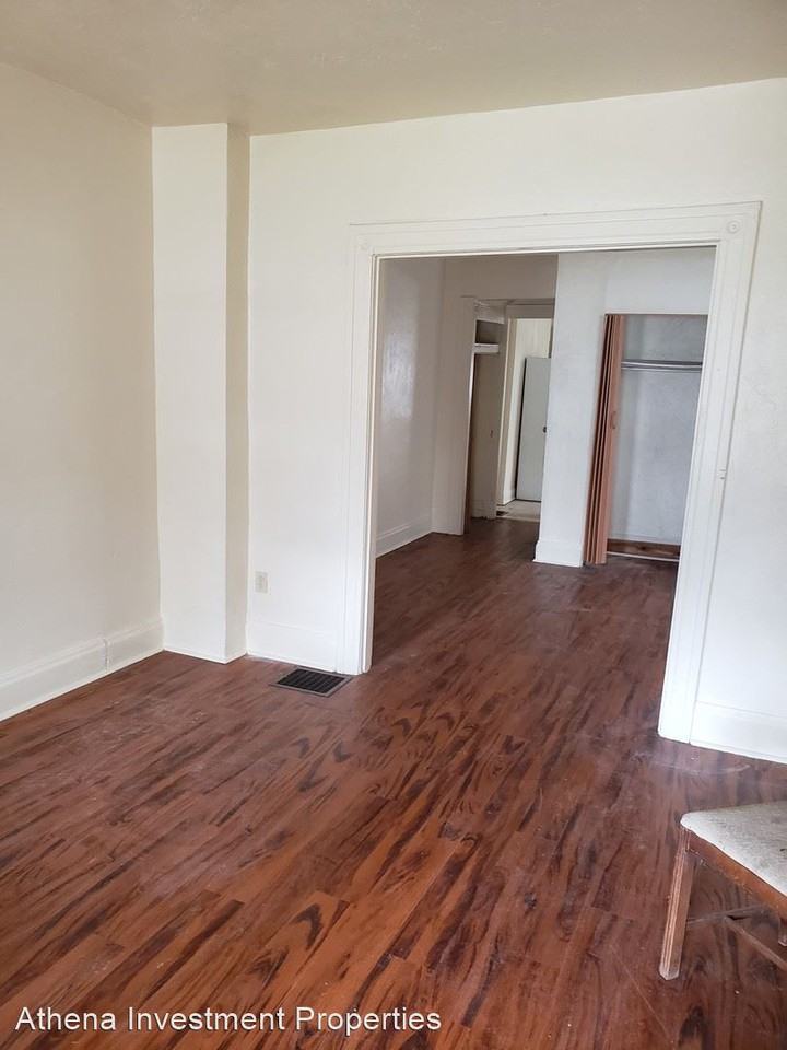 720 N Keowee St - Photo 2 of 2