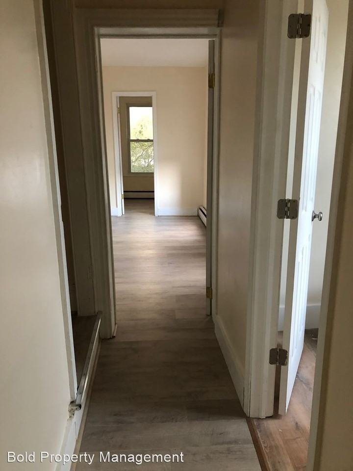569 Douglass St - Photo 2 of 9