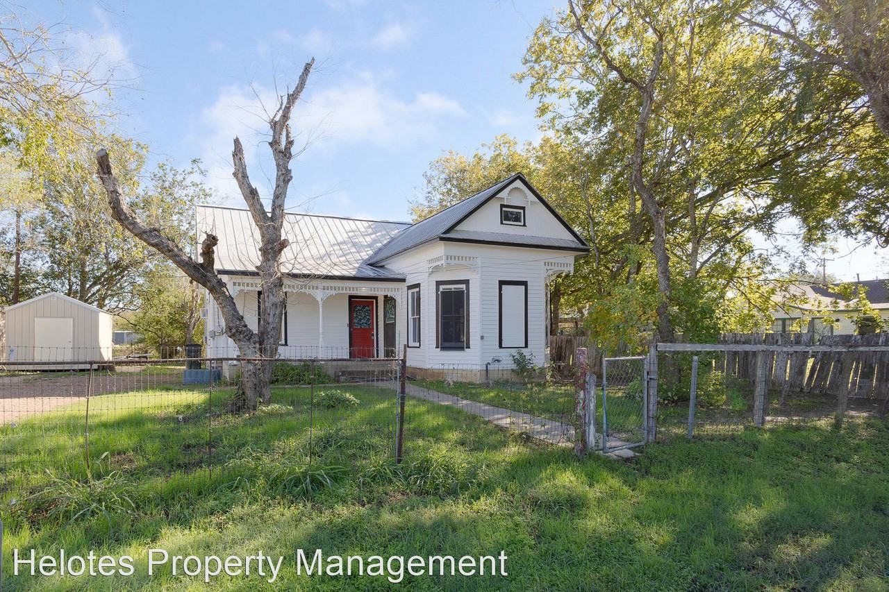 418 N Mehnert St - Photo 3 of 16