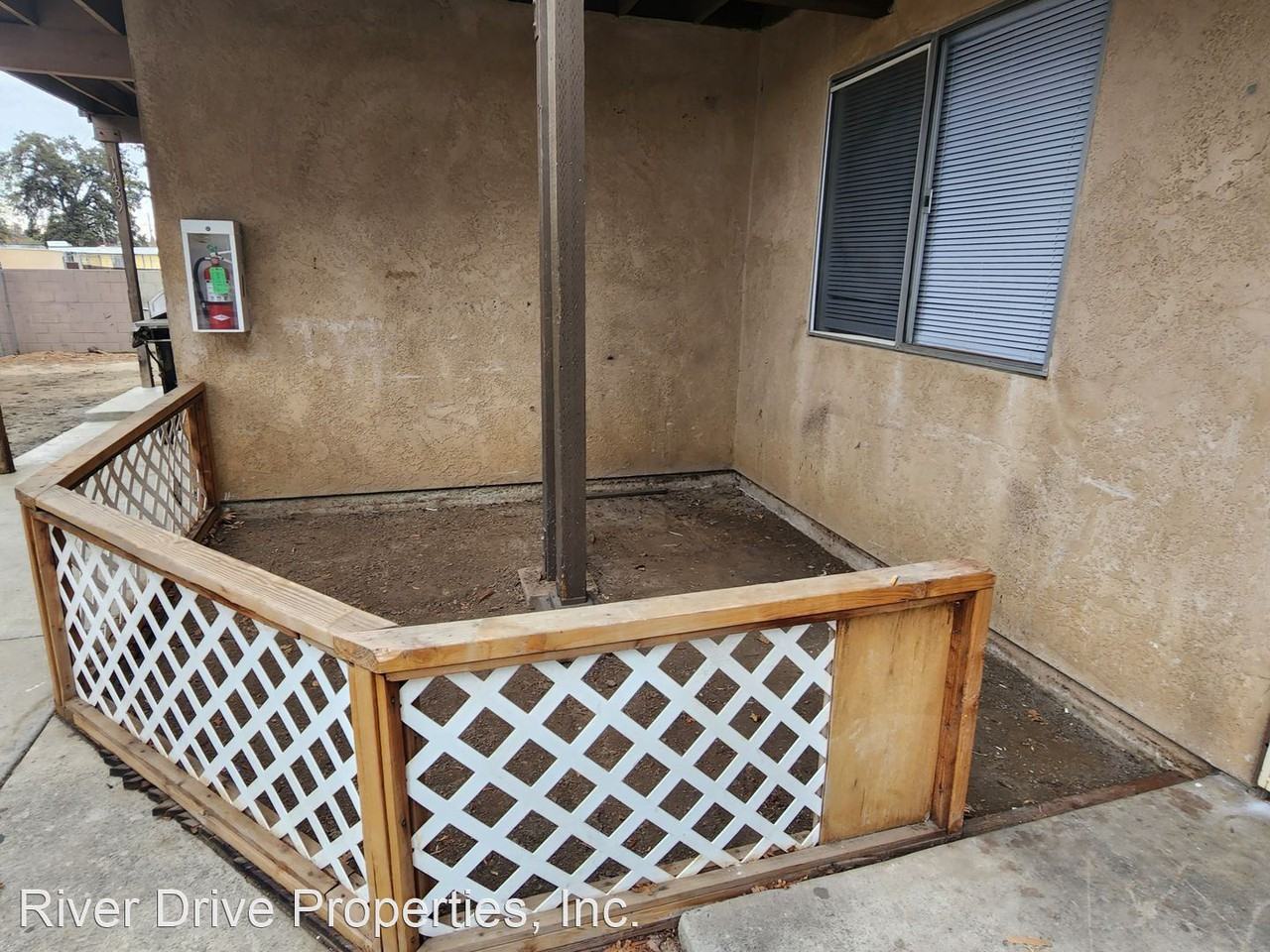 1435 E Douglas Ave - Photo 2 of 13