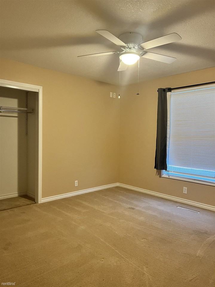 22 Briarwood Dr - Photo 3 of 17