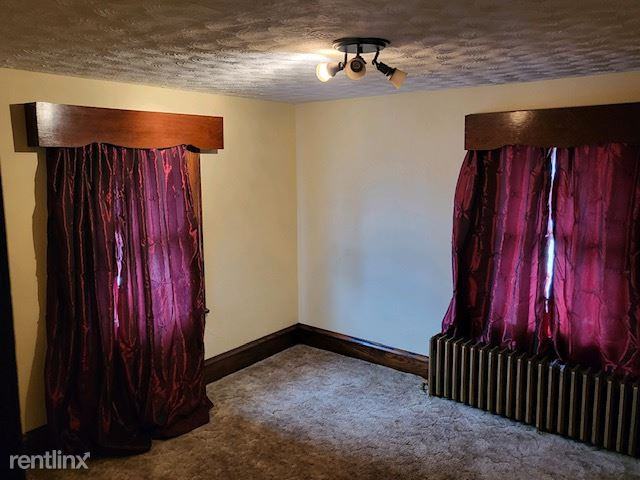 10430 Sunset St - Photo 2 of 10