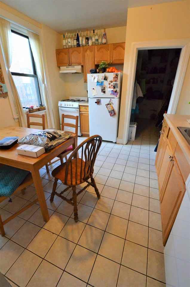 Hemenway St #16 - Photo 6 of 28