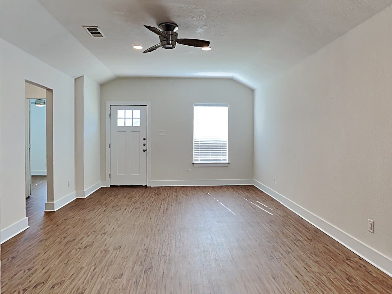 5241 Carol Ave - Photo 2 of 14