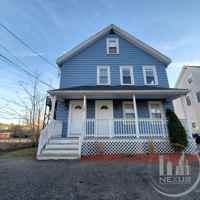 featured image of 140 Barrows St