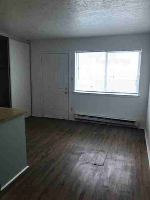 3421 Aztec Rd Ne - Photo 3 of 21