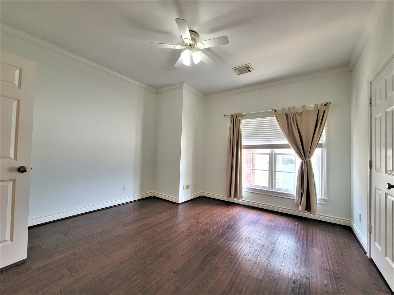 2508 South Blvd - Photo 4 of 15