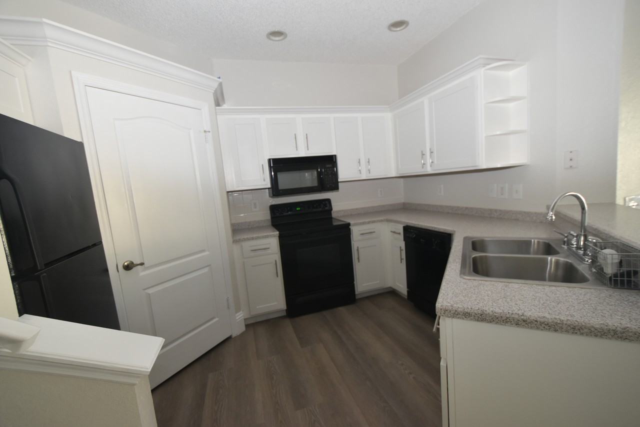 609 Island Place Way - Photo 2 of 19