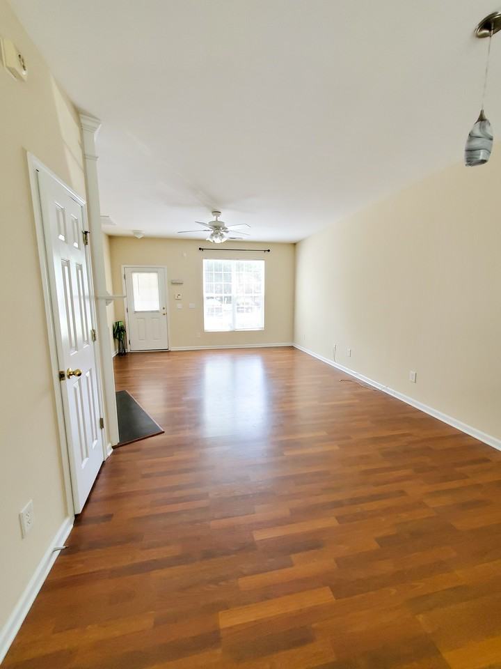 1729 Grace Brook Rd - Photo 5 of 16