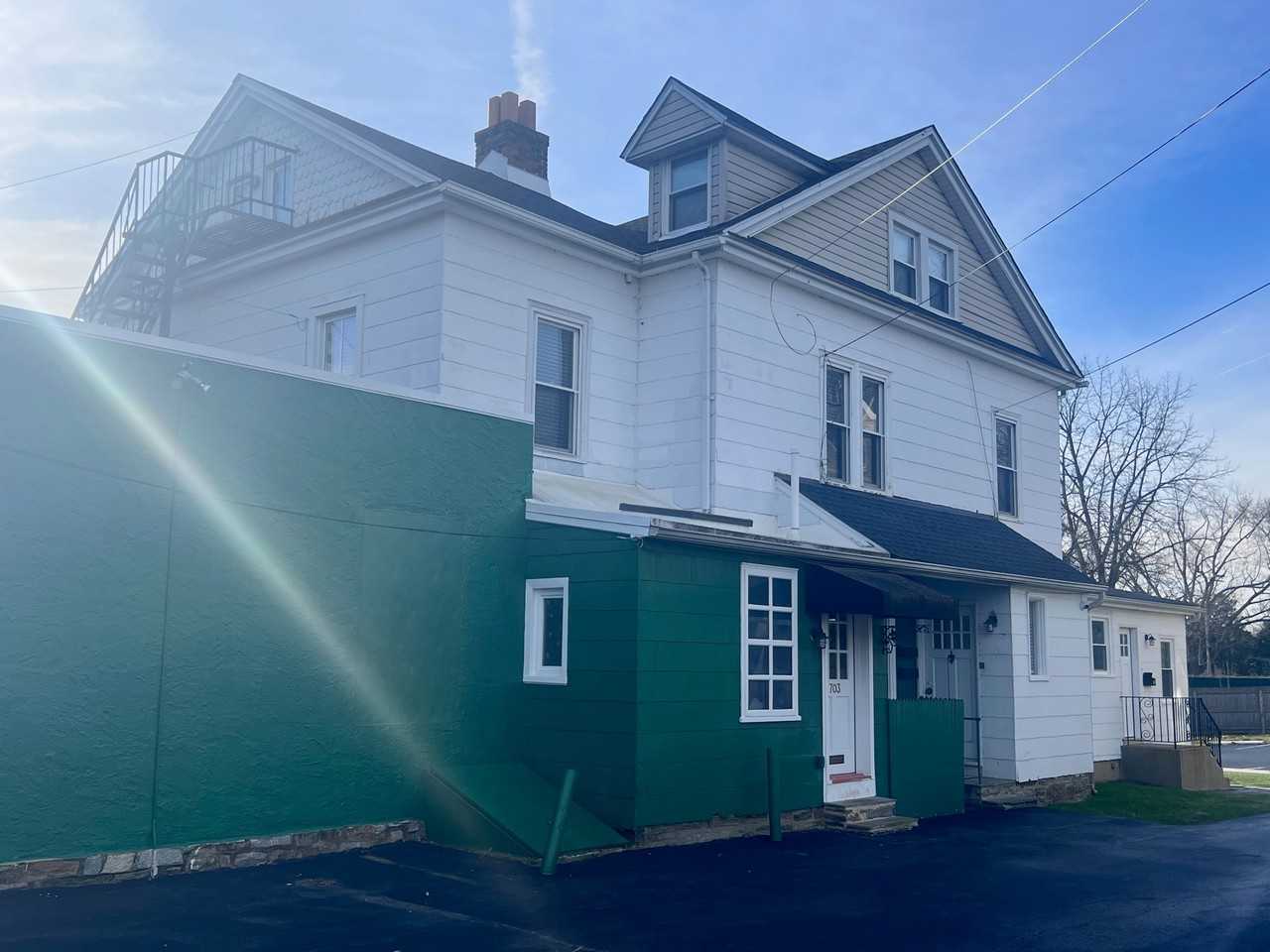 703 Bethlehem Pike - Photo 2 of 17