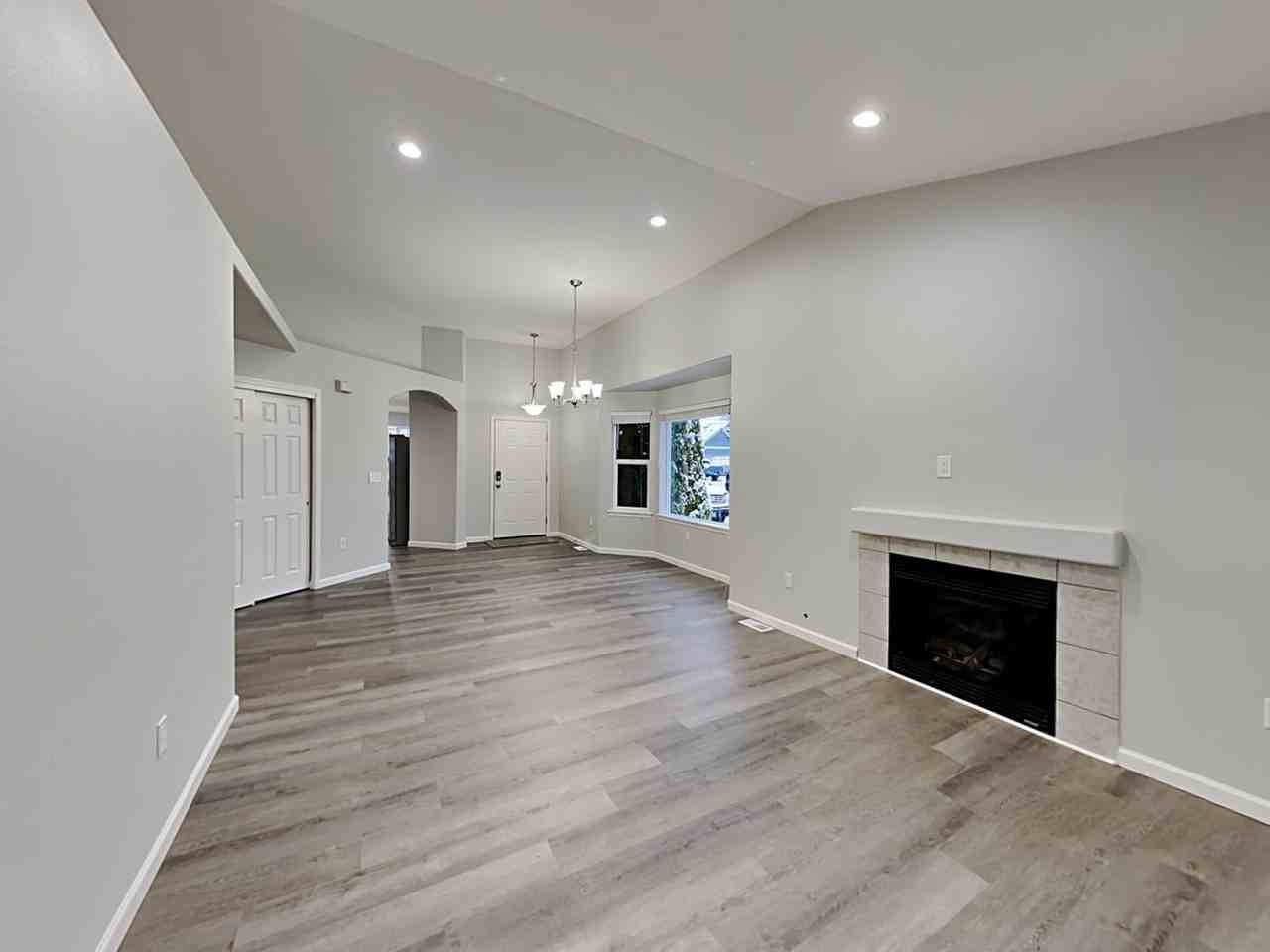 1312 179th Street Ct E - Photo 3 of 19