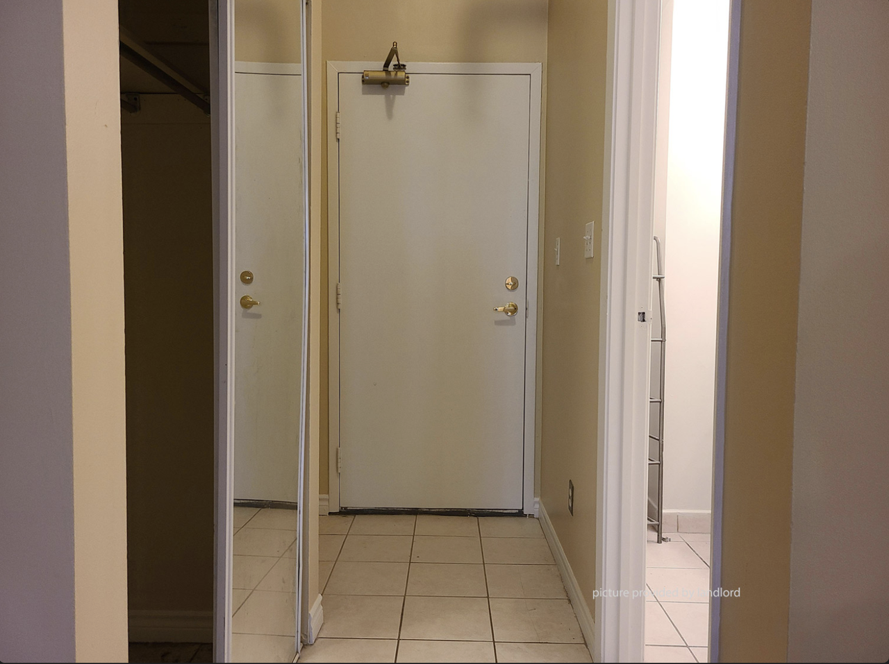 Adelaide St - Photo 2 of 8