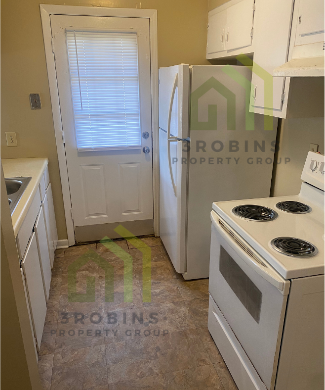 2057 Clark St #A - Photo 2 of 6