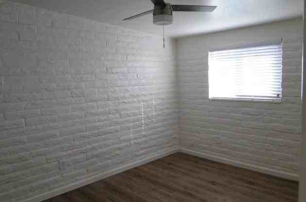 1445 South Woodland Avenue - Photo 2 of 5