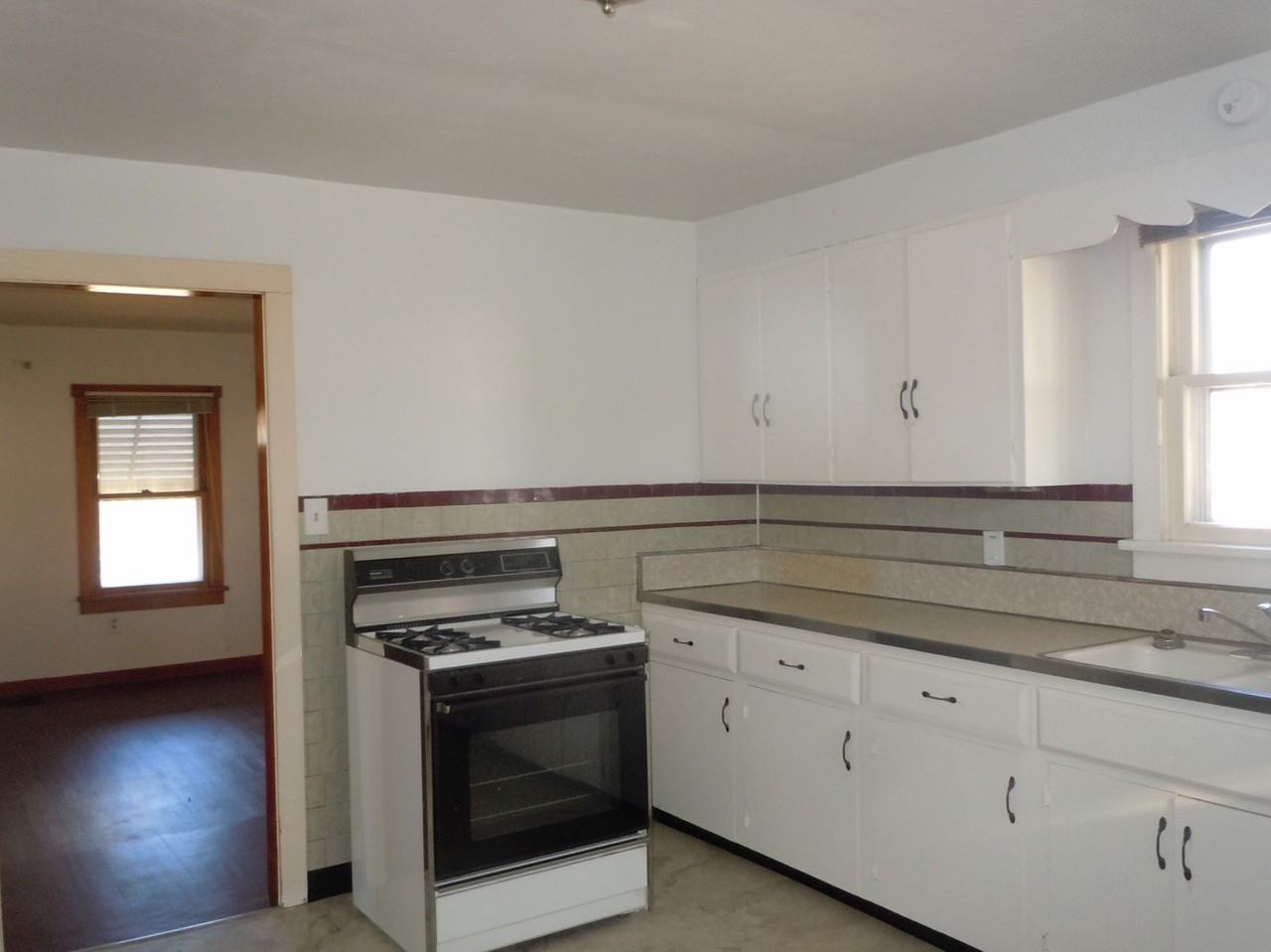 2322 Adams Street - Photo 3 of 11