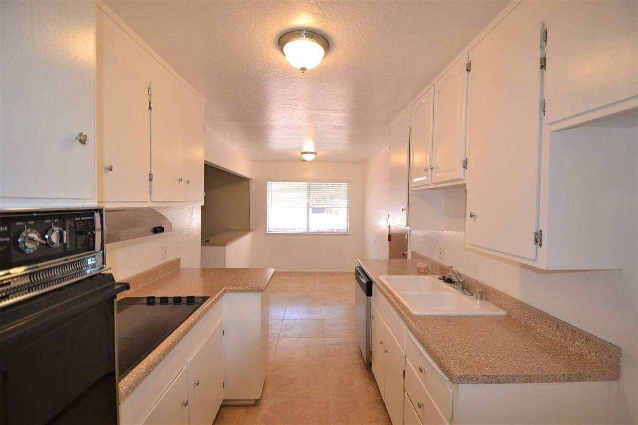 232 Schuerle St - Photo 3 of 11