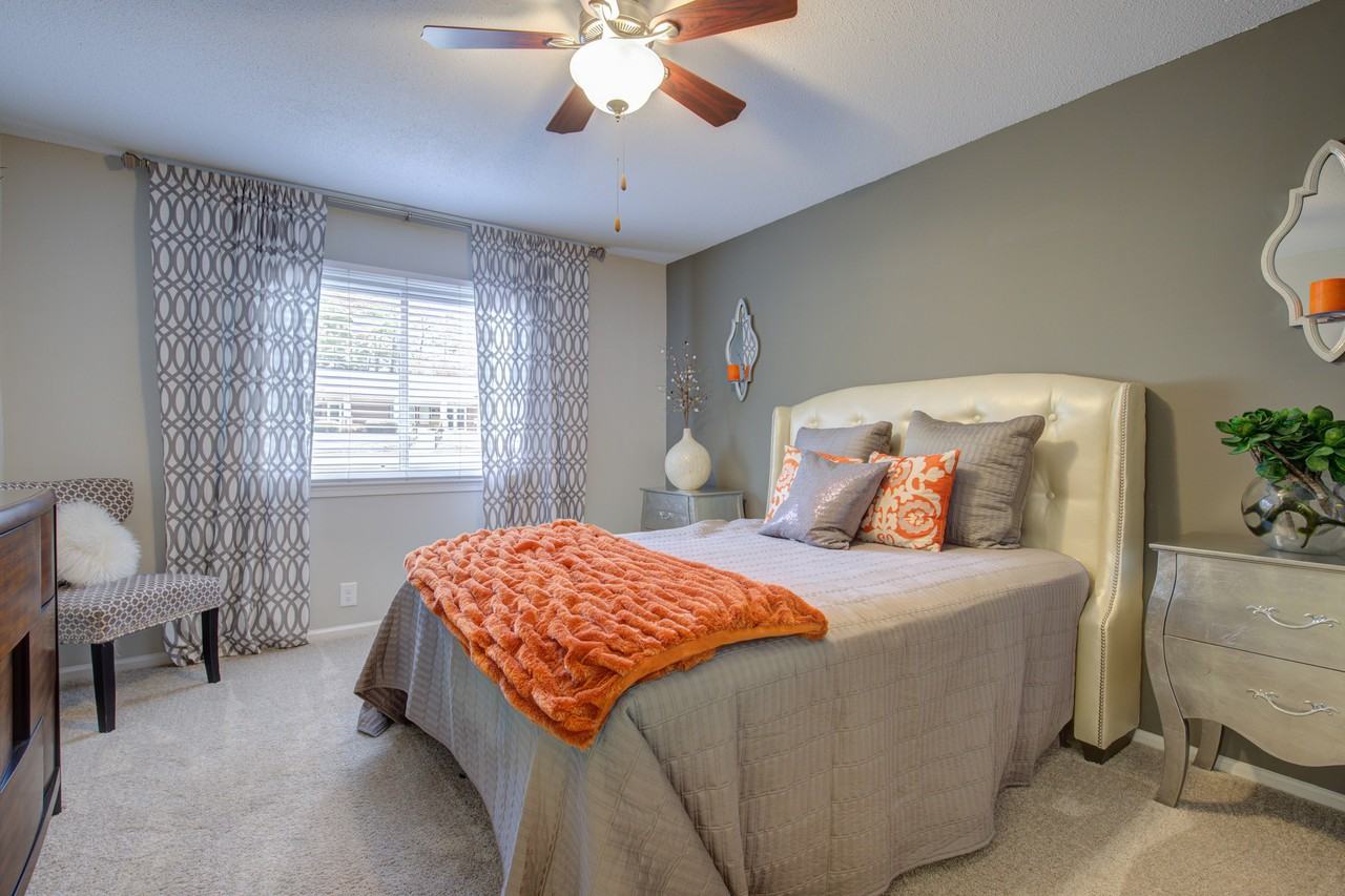 Hunting Ridge - Photo 3 of 20