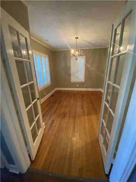 205 E 55th St - Photo 3 of 10